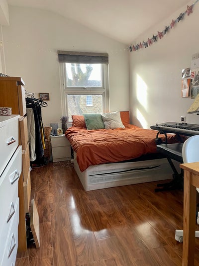 Double room available for sublet in Peckham Main Photo