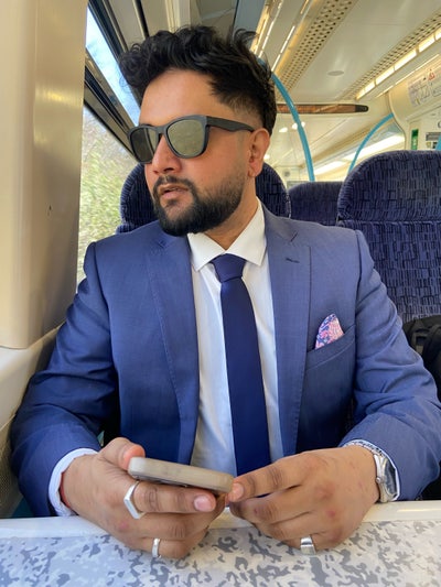 Male seeks a single or double room Main Photo