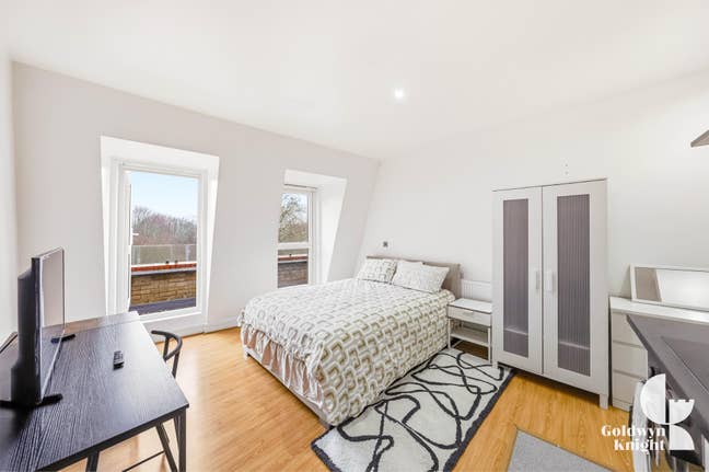 1 - Bedroom Studio/Flat Available in E3 Main Photo