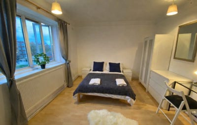 Commercial Rd IAll bills Incl  Main Photo