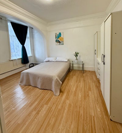 ✅✨ 🛏️ Spacious Double Rooms to Let in/ Norbury Main Photo