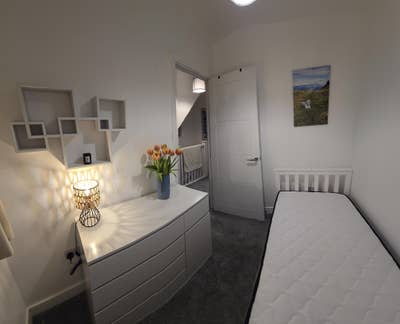 Single Room - No Deposit Required Main Photo