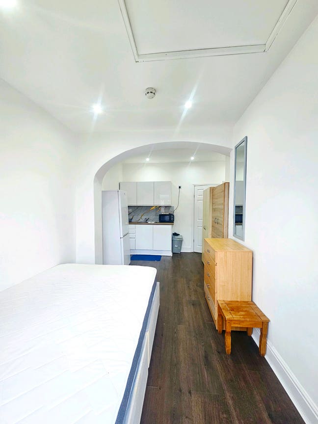 Now Available: Mini Studio: All Bills Included  Main Photo