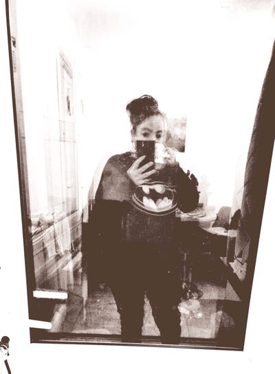 Professional seeking room in Houseshare  Main Photo