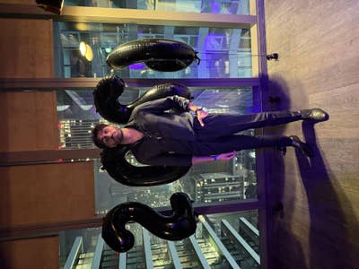 Professional Male seeks a double room Main Photo