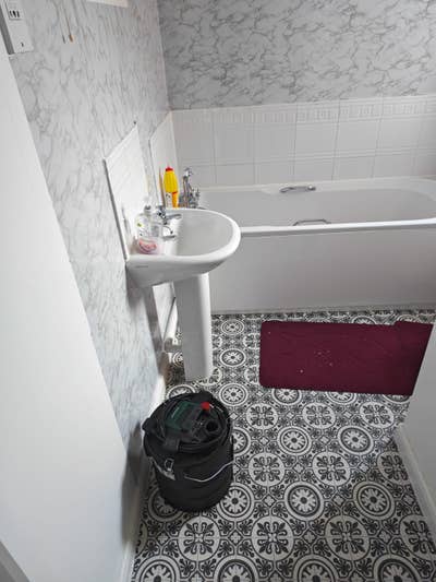 Shared 2bed  flat Main Photo