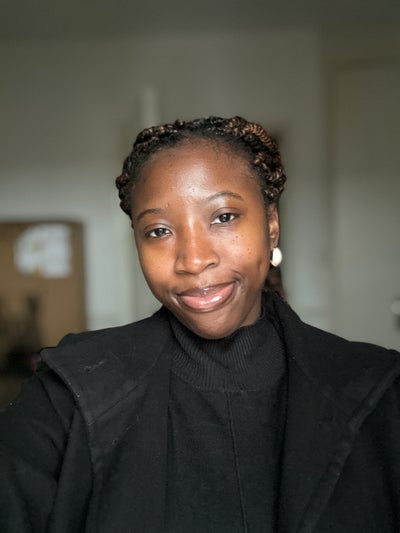 Professional Female seeks a double room Main Photo