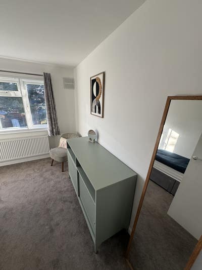 Single Room – 4 mins to Tube – Bills Inc Main Photo