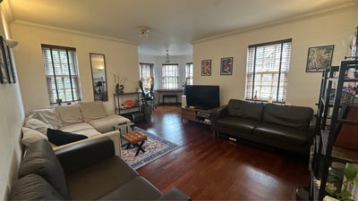 Double Room with En-Suite and Parking - social Main Photo