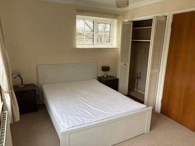 Double room in peaceful cul-de-sac Main Photo