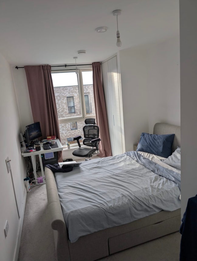 En-Suite Room NW9 – Bills Included Main Photo