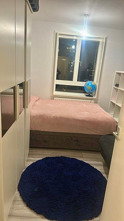 Double Room close to Barbican Underground Station  Main Photo