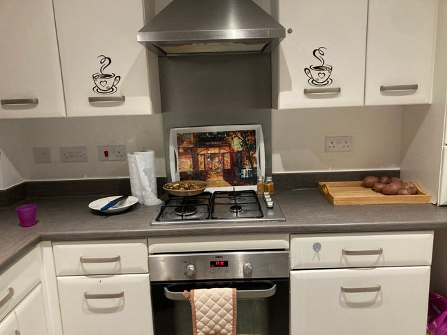 House to rent for one person reduced rent  Main Photo