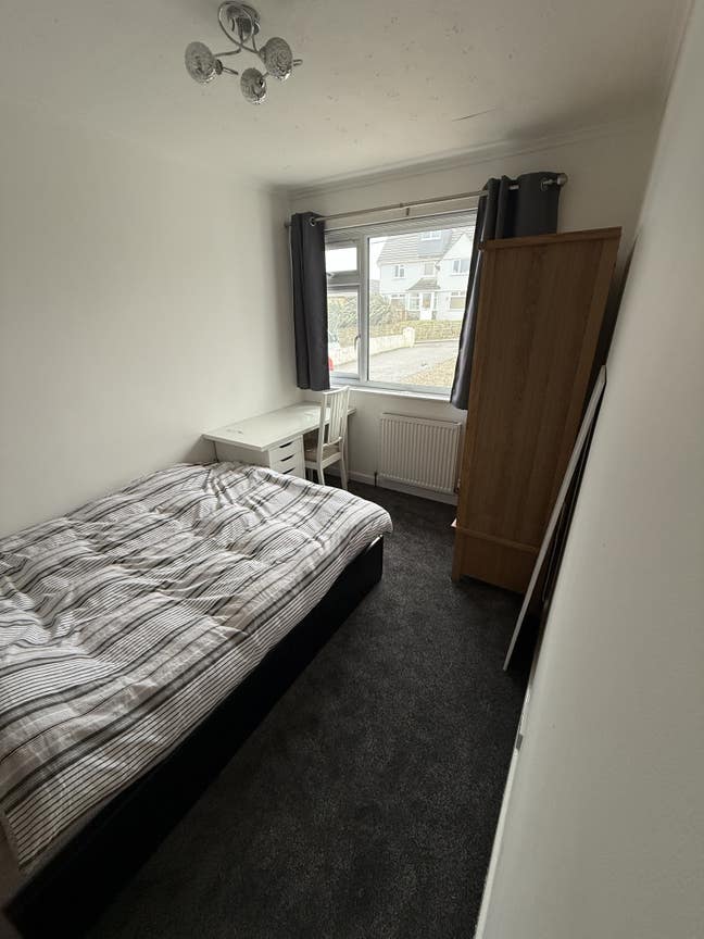 Small double room in penryn  Main Photo