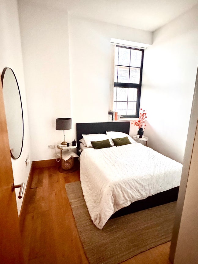 Looking for a flatmate from 25 April Main Photo