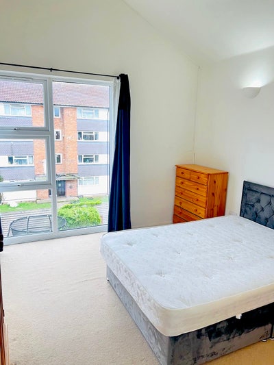 Double Room Ensuite - Main Street, Feltham TW13 Main Photo