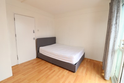 Stunning Room for 2 - On the Way to London Bridge! Main Photo