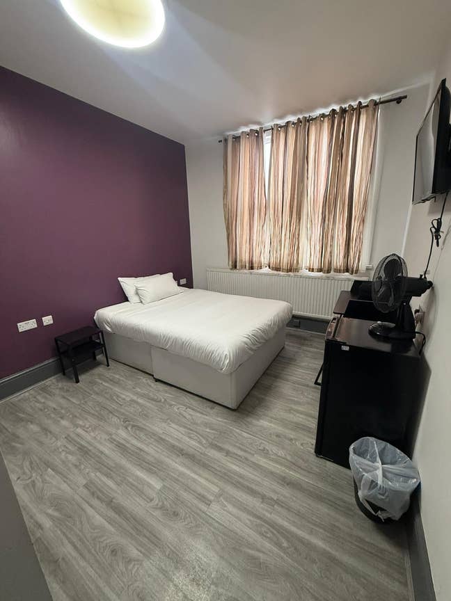7 Luxury Rooms for Rent at Barking,  IG11 8QF  Main Photo