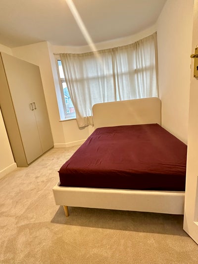 Furnished Double Room  Main Photo