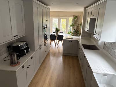 Bright Double Room 10 mins to Lindfield High St Main Photo