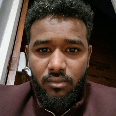 Professional Male seeks a single or double room Main Photo