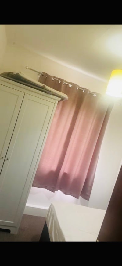 Spacious single room available for immediate occup Main Photo