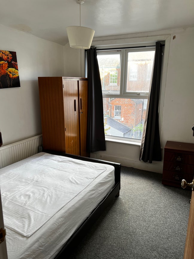 Double room to rent - Ryde Main Photo