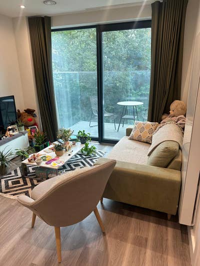 Modern 2-bed en-suite with roof terrace Main Photo