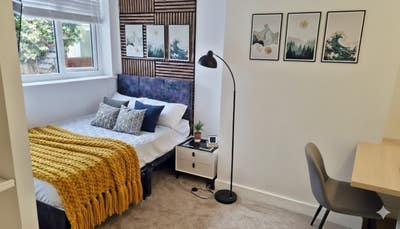 ​Luxury Studio-Room | Private Kitchenette | NN16  Main Photo