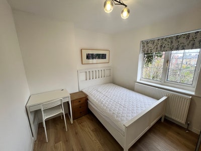 Bright and Beautiful Room- Newly Refurbished House Main Photo