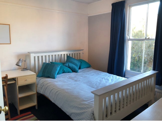 Bright double room Main Photo