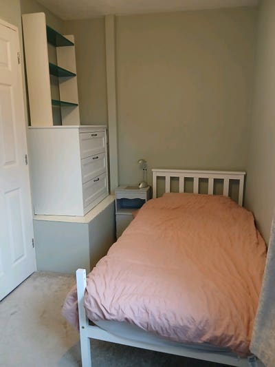 Single room in house long/short term. Main Photo