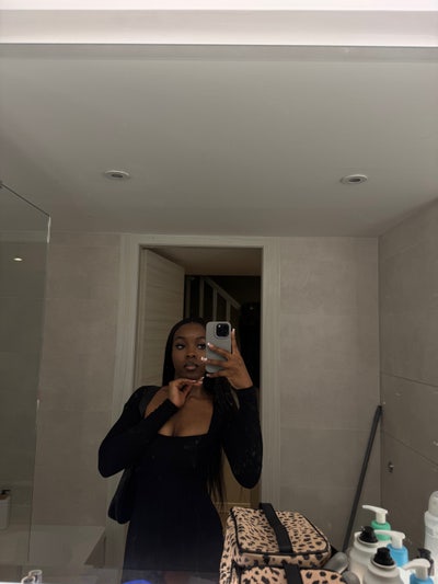 Hi! I’m Jessica, 22, and currently based in... Main Photo