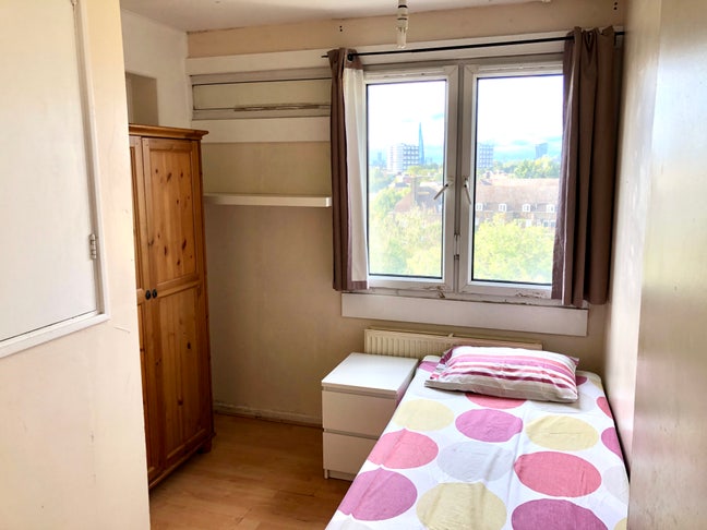 Nice Single Room - Canada Water/ Surrey Quays Main Photo