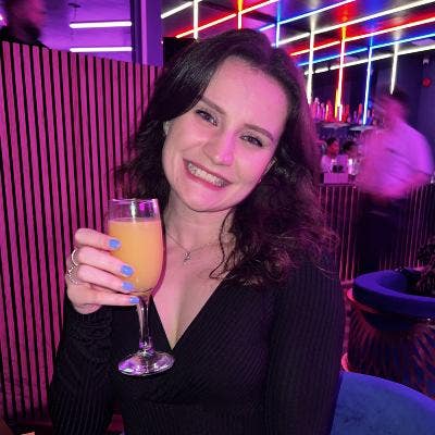 24yo Professional Looking for room from June! Main Photo