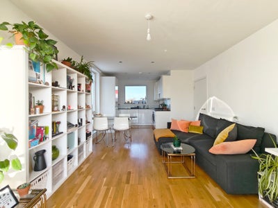 Large en-suite double - 5 mins to Blackhorse Road Main Photo