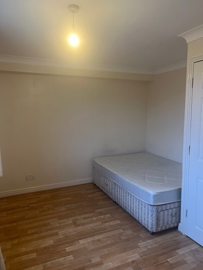 Room to rent in Enfield Island Village  Main Photo