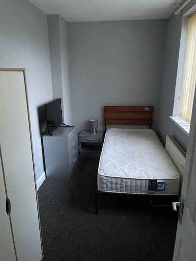 House Share  Short Walk from Town. Main Photo