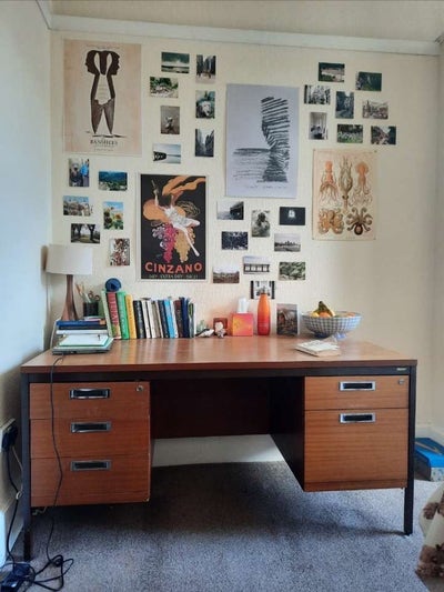 Room available from July all female flat x Main Photo