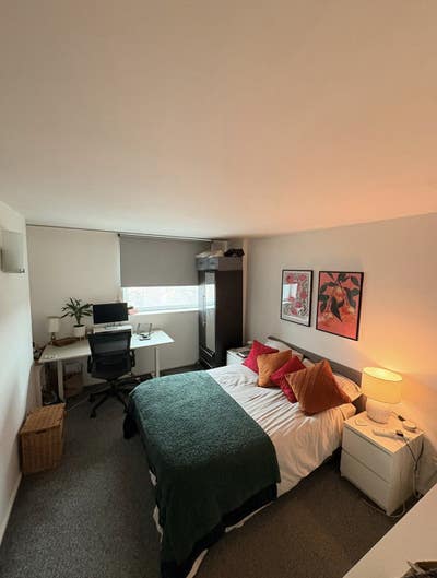  Double Room Available in Lambeth North (Female) Main Photo