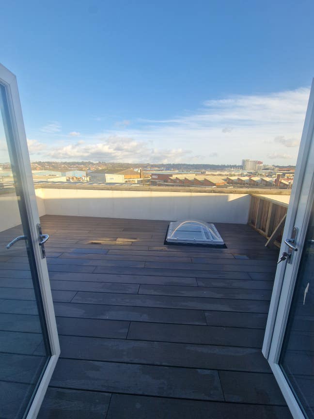  Luxury 1 Bed Penthouse Flat in Prime Location Main Photo