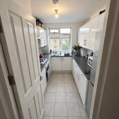 Single Room to Let  Stockwell / Nine Elms Main Photo