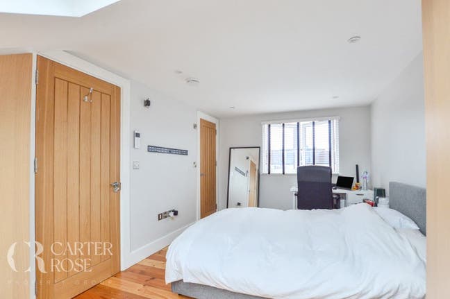 Modern loft conversion in SW16 Main Photo