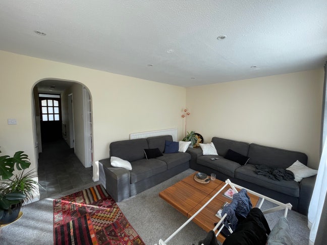 Spacious double room in SW8 - garden masionette Main Photo