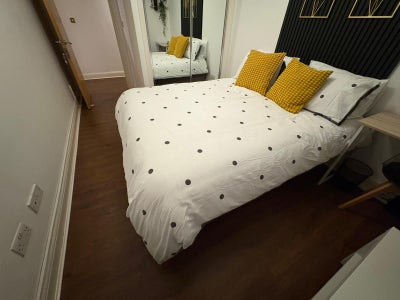 🔔Elegant double room| 2min to tube🔔 Main Photo