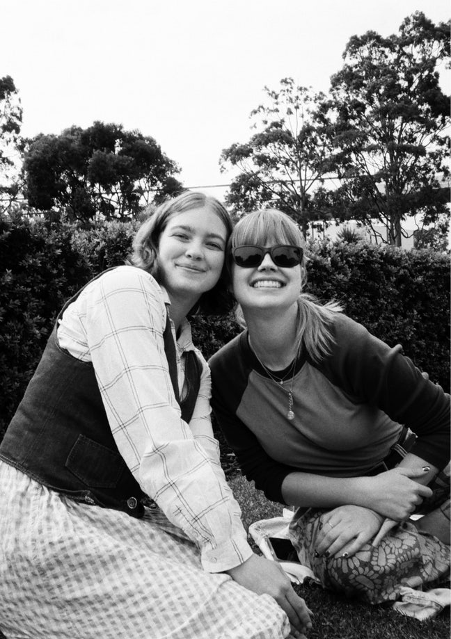 Sisters looking for 2 furnished rooms March onward Main Photo