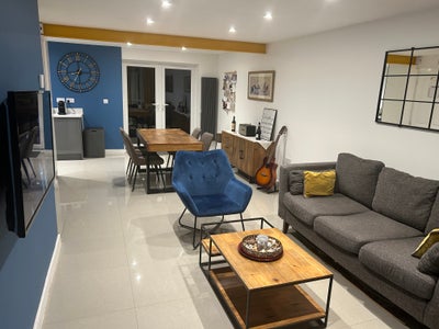 Double room, Private Bathroom and Study room Main Photo