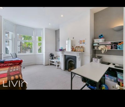 Large bedroom - you will be home alone Main Photo