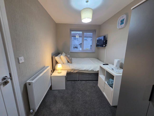 (New) En-Suite Rooms – Conway Gardens | Bills Incl Main Photo