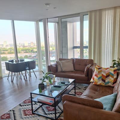 Modern Ensuite Room in 2-Bed Flat – Canada Water Main Photo